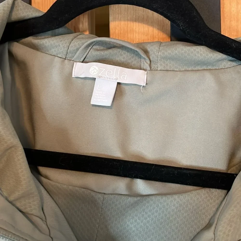 Zella Jacket - Picture 2 of 4